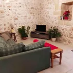 Ta' Peppi * Qala