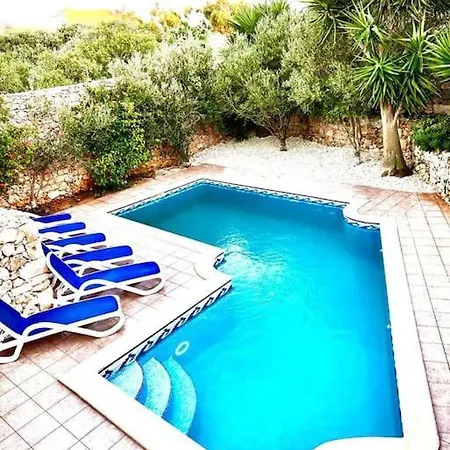 Villa Ta' Peppi Qala