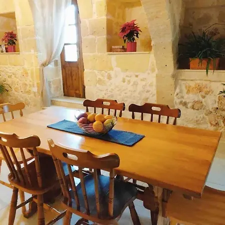 Ta' Peppi Villa *