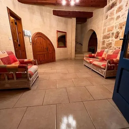 Ta' Peppi * Qala