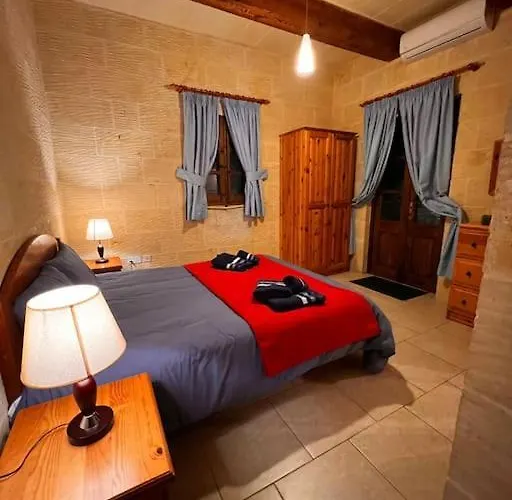 Ta' Peppi Villa Qala