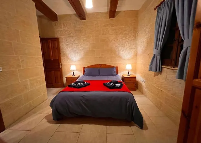 Villa Ta' Peppi Qala